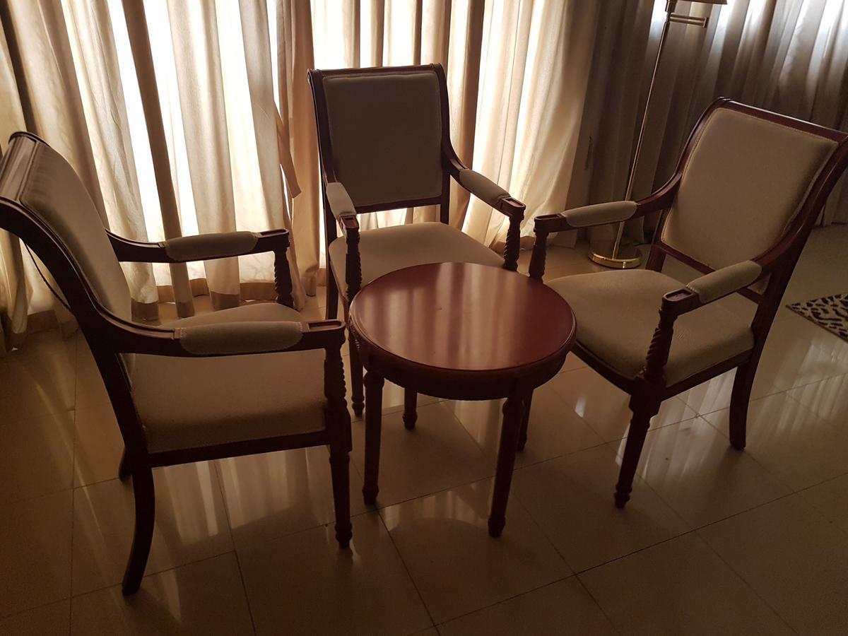 אואגדוגו Palace Hotel מראה חיצוני תמונה
