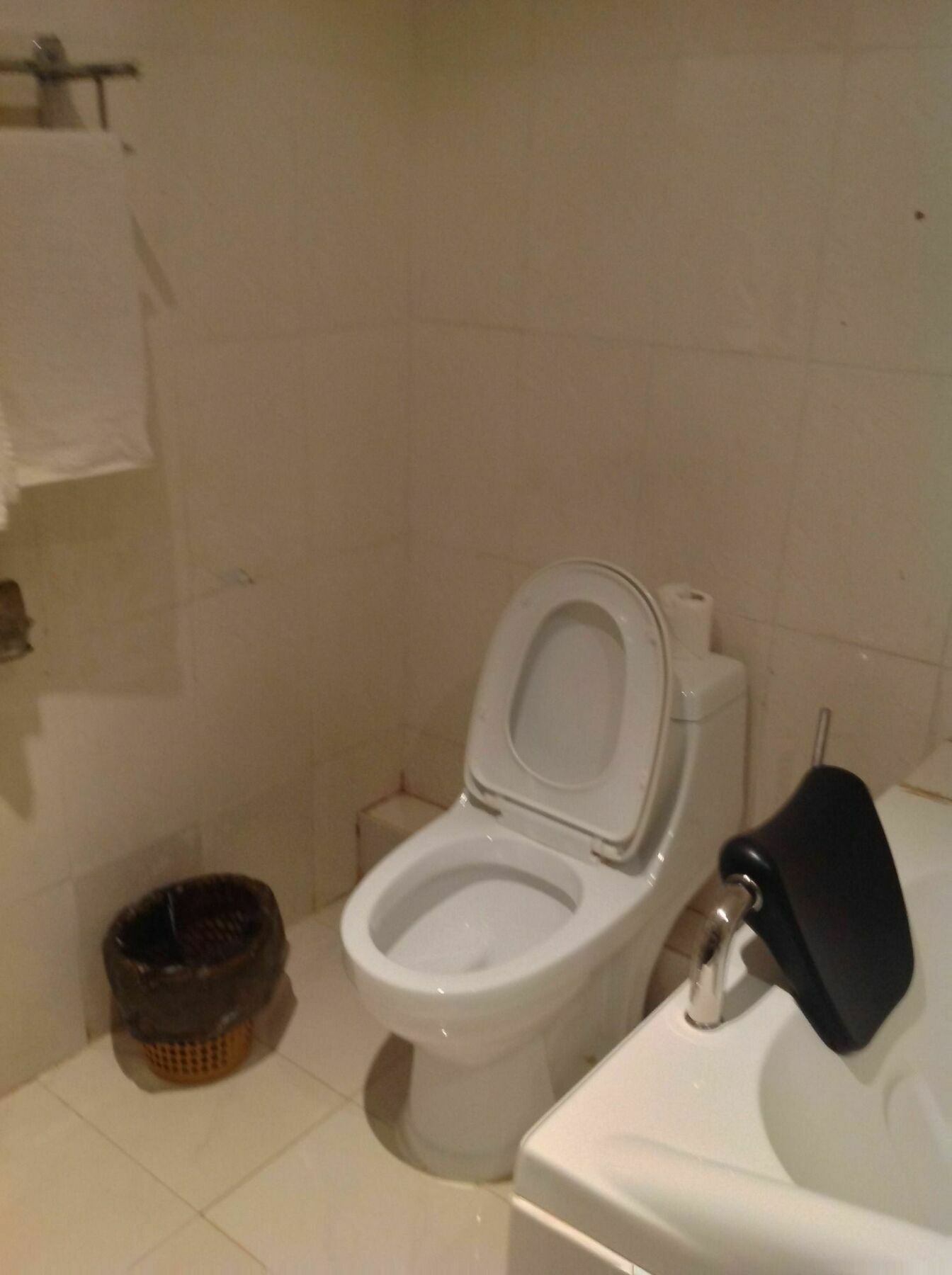 אואגדוגו Palace Hotel מראה חיצוני תמונה