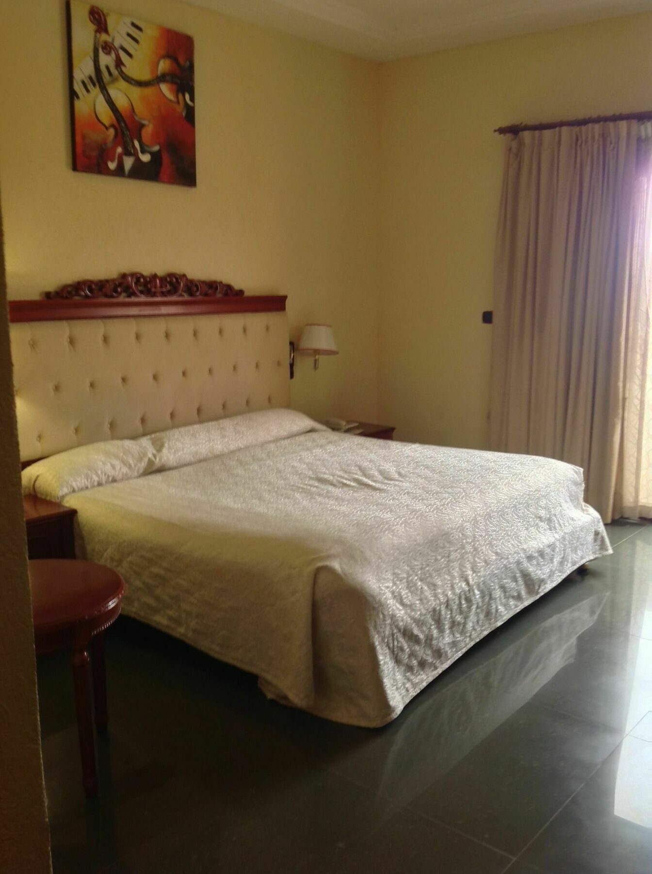 אואגדוגו Palace Hotel מראה חיצוני תמונה